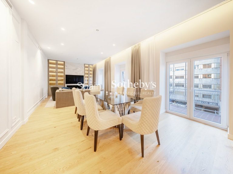 Apartment for Sale in Madrid, Madrid 5
