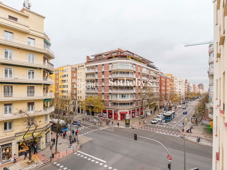 Apartment for Sale in Madrid, Madrid 43