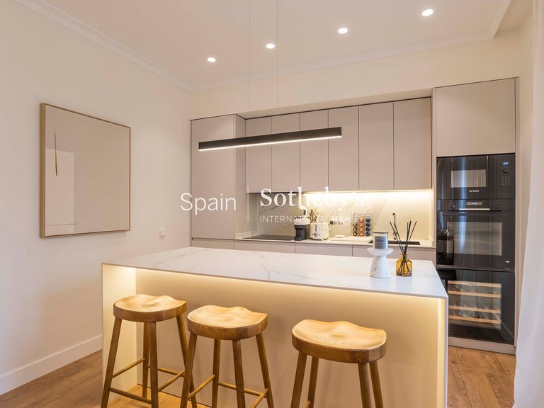 Apartment for Sale in Madrid, Madrid 22