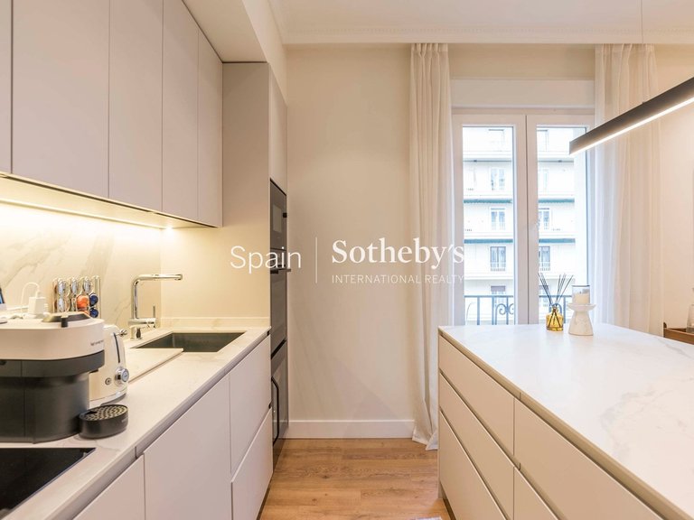 Apartment for Sale in Madrid, Madrid 19