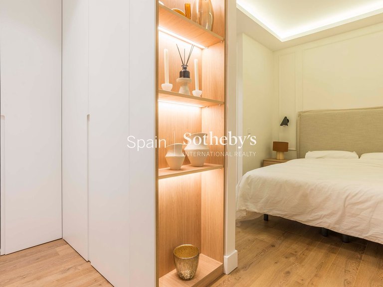 Apartment for Sale in Madrid, Madrid 32