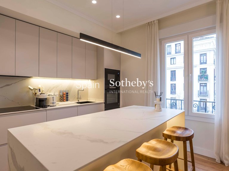 Apartment for Sale in Madrid, Madrid 17
