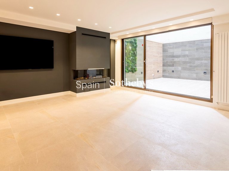 Apartment for Rent in Madrid, Madrid 1