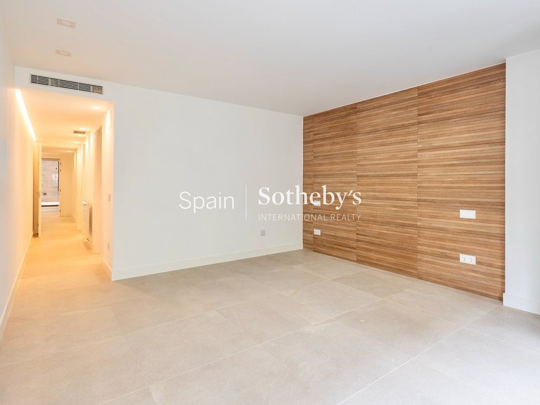 Apartment for Rent in Madrid, Madrid 34