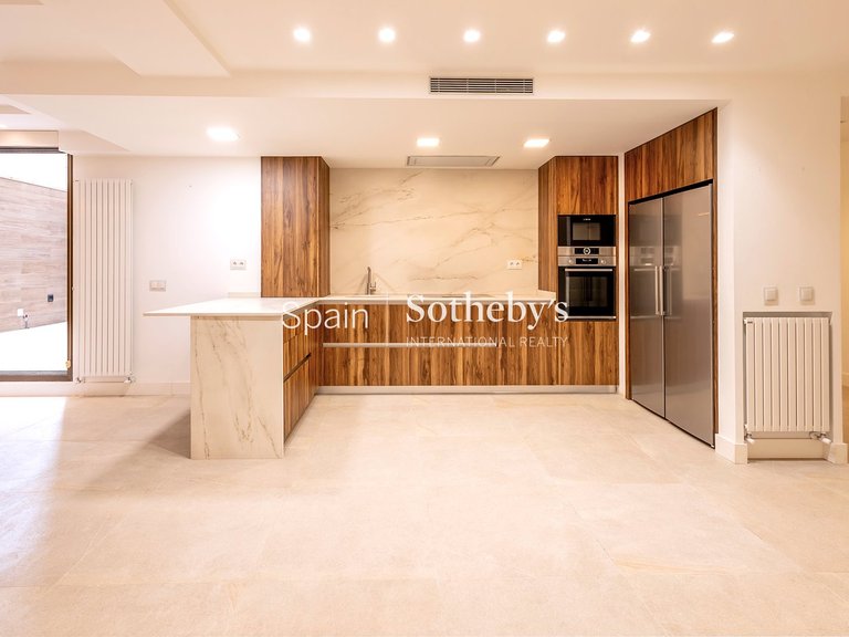 Apartment for Rent in Madrid, Madrid 32