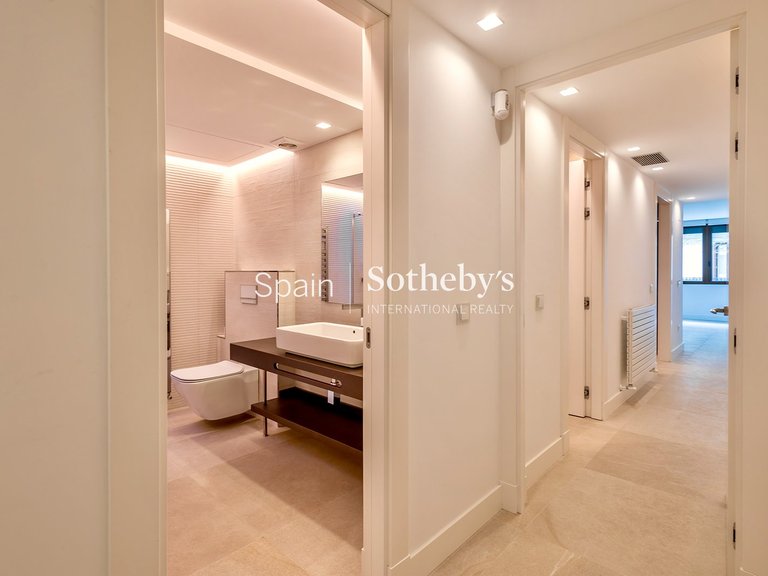 Apartment for Rent in Madrid, Madrid 21
