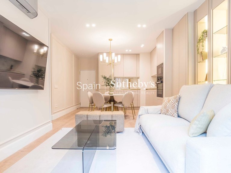 Apartment for Sale in Madrid, Madrid 6