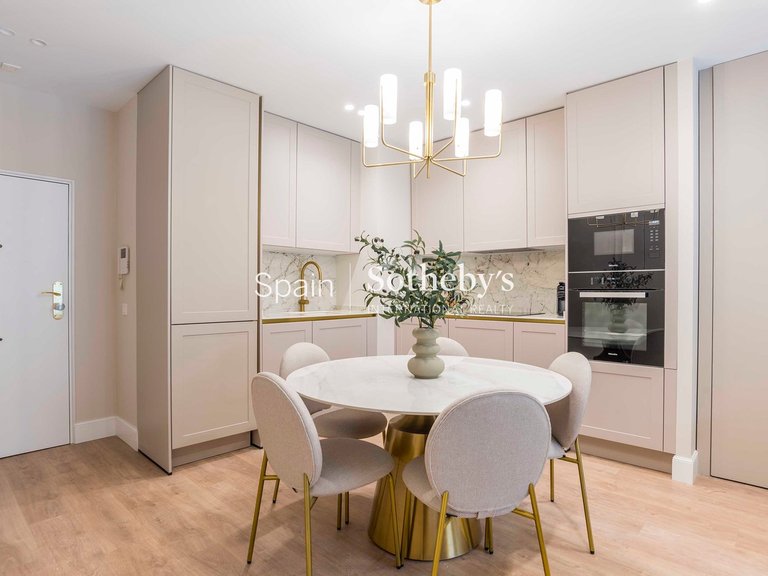 Apartment for Sale in Madrid, Madrid 4