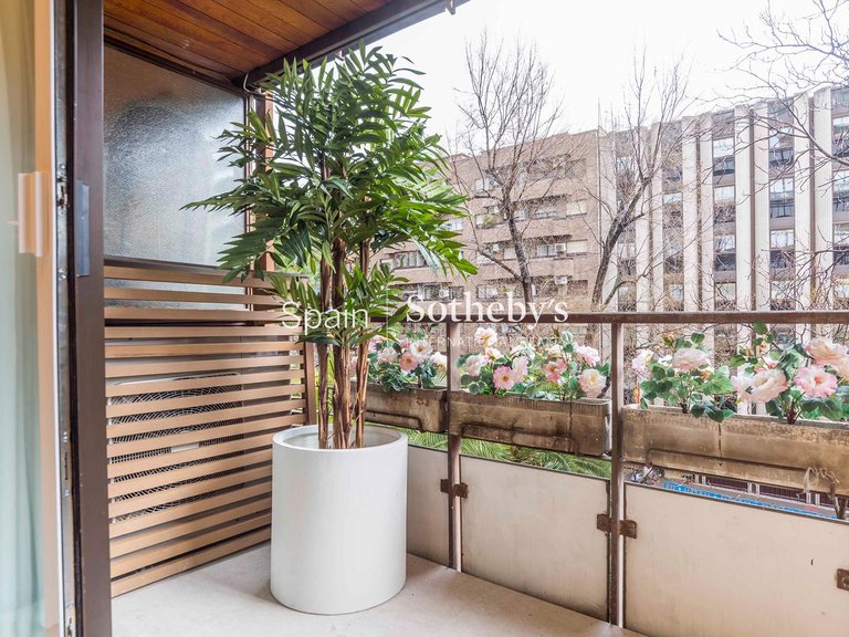Apartment for Sale in Madrid, Madrid 16