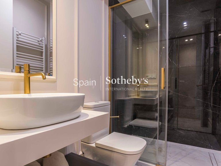 Apartment for Sale in Madrid, Madrid 26