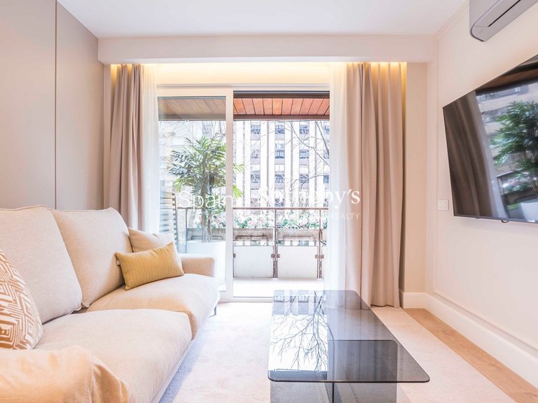 Apartment for Sale in Madrid, Madrid 2