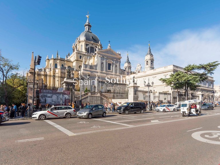 Apartment for Sale in Madrid, Madrid 39