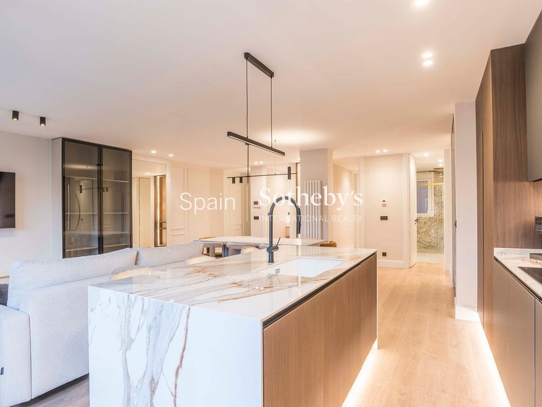 Apartment for Sale in Madrid, Madrid 19