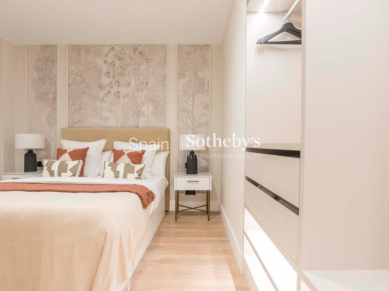 Apartment for Sale in Madrid, Madrid 22