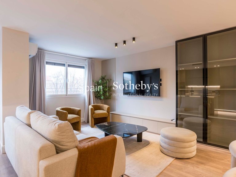 Apartment for Sale in Madrid, Madrid 5