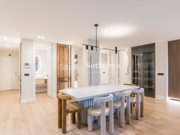 Apartment for Sale in Madrid, Madrid 13