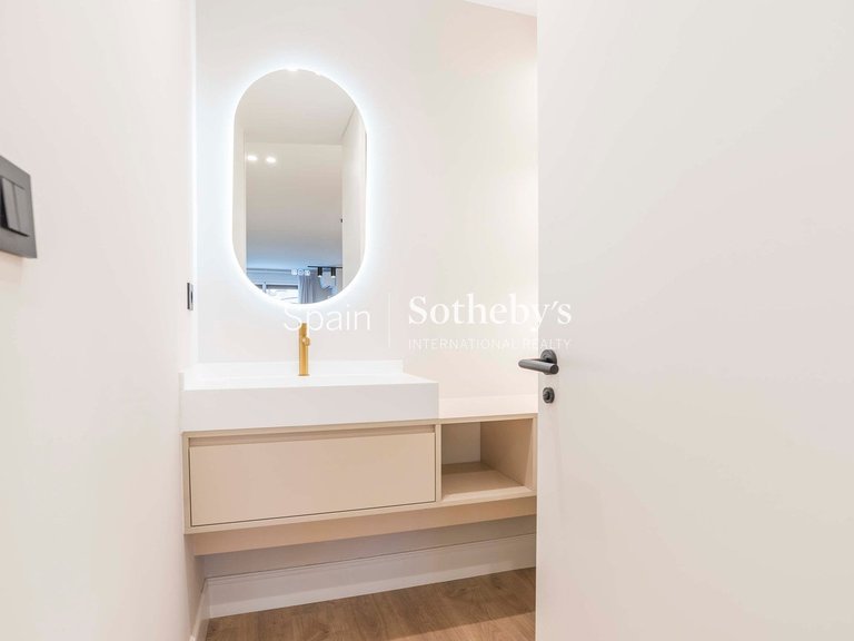 Apartment for Sale in Madrid, Madrid 38