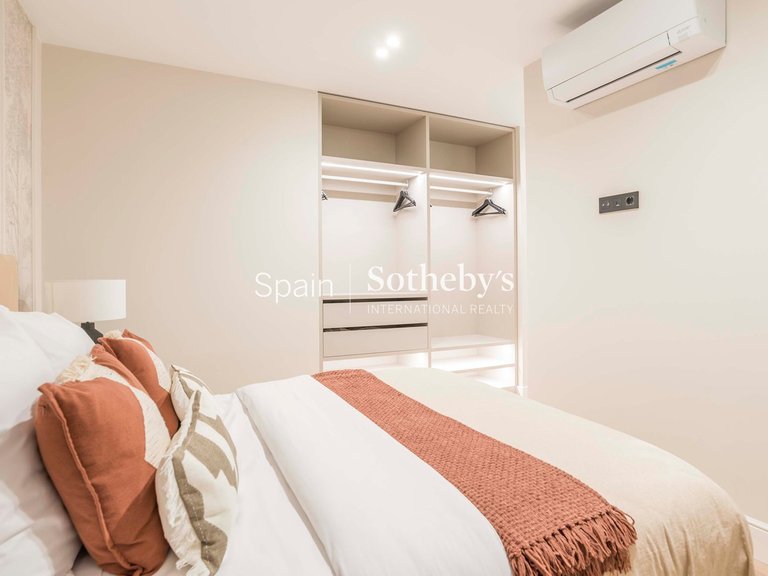 Apartment for Sale in Madrid, Madrid 24