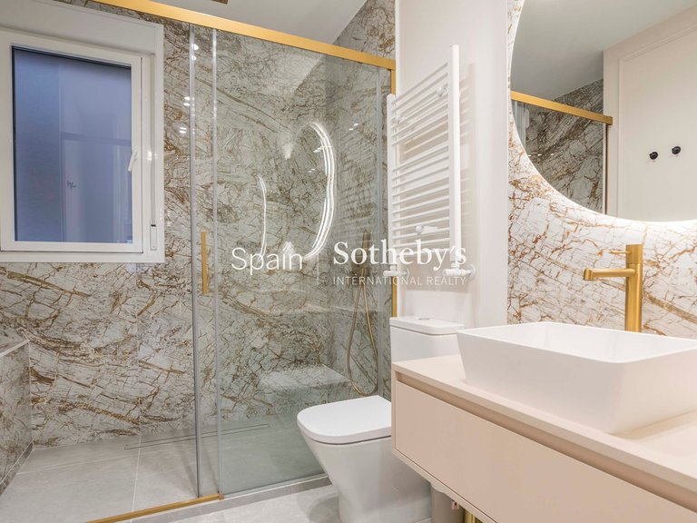 Apartment for Sale in Madrid, Madrid 36