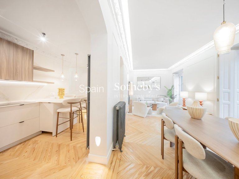 Apartment for Sale in Madrid, Madrid 15