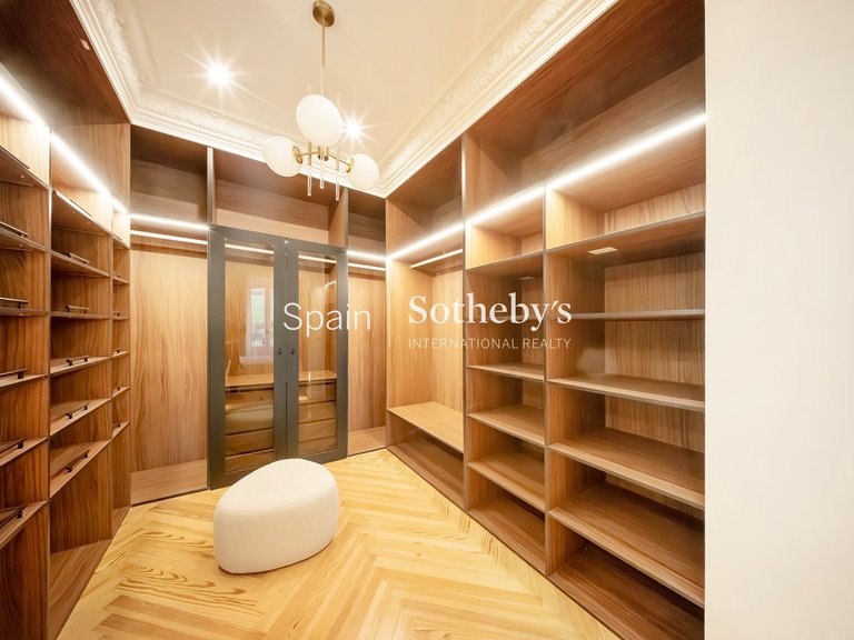 Apartment for Sale in Madrid, Madrid 36