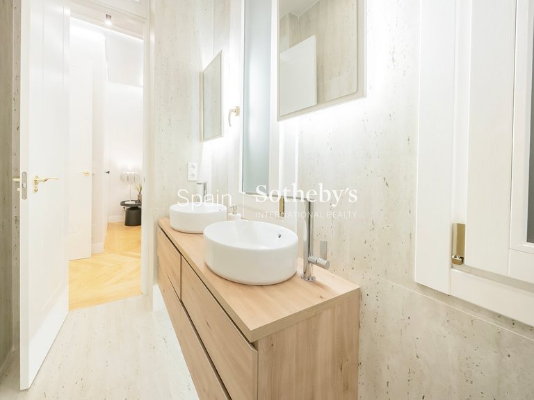 Apartment for Sale in Madrid, Madrid 29
