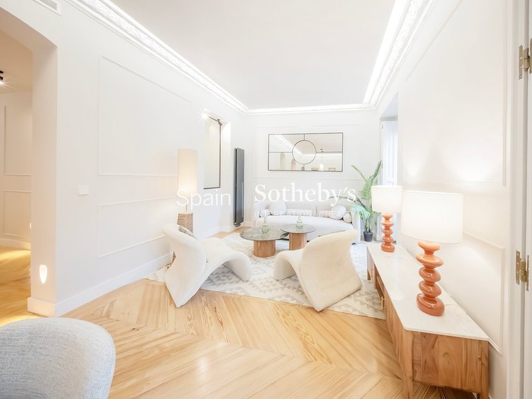 Apartment for Sale in Madrid, Madrid 8