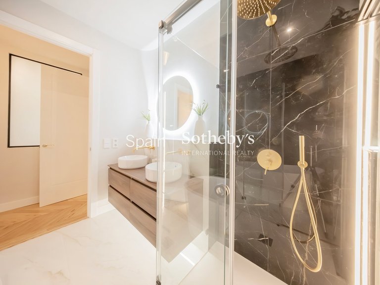 Apartment for Sale in Madrid, Madrid 34