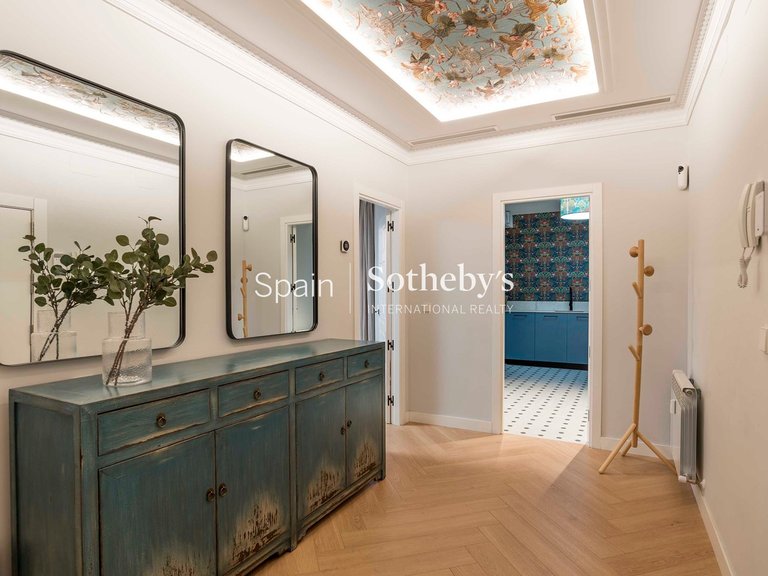 Apartment for Sale in Madrid, Madrid 18