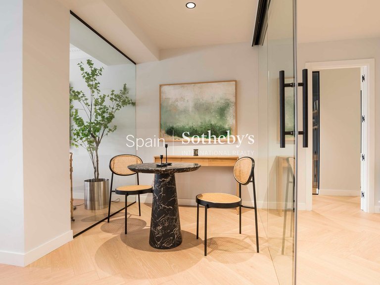 Apartment for Sale in Madrid, Madrid 16