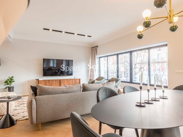 Apartment for Sale in Madrid, Madrid 5