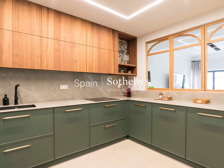 Apartment for Sale in Madrid, Madrid 11