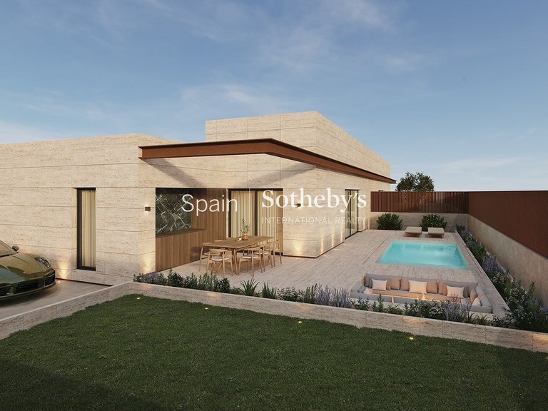 Town House for Sale in Campello, Alicante 1
