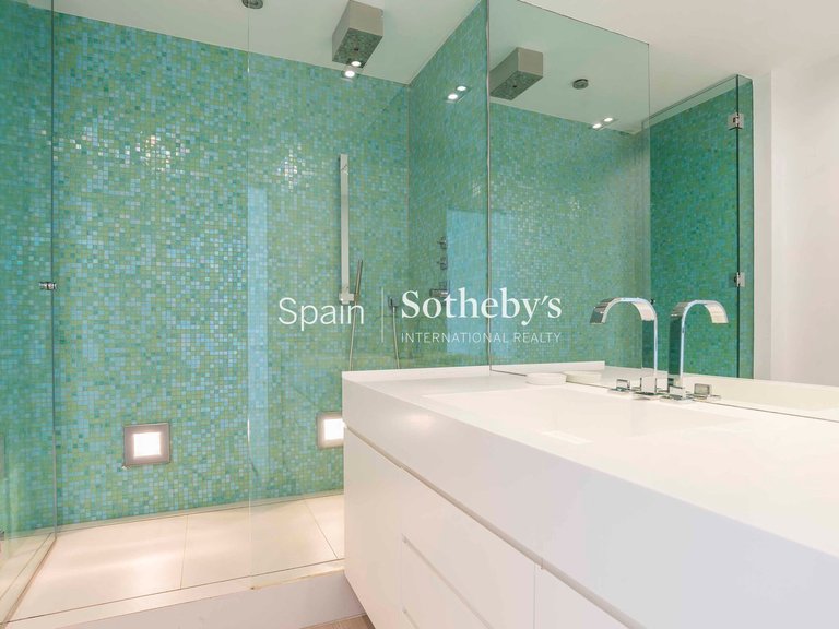 Villa for Rent in Madrid, Madrid 14