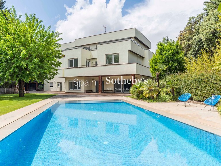 Villa for Rent in Madrid, Madrid 33