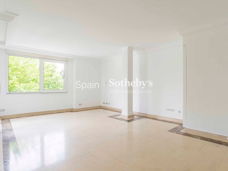 Villa for Rent in Madrid, Madrid 24