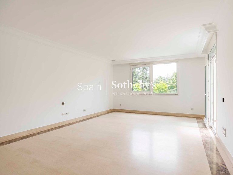 Villa for Rent in Madrid, Madrid 19
