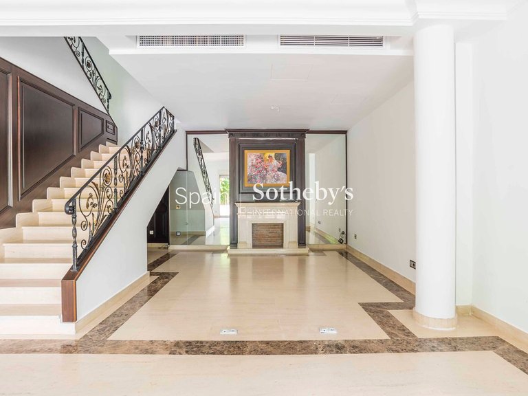 Villa for Rent in Madrid, Madrid 22
