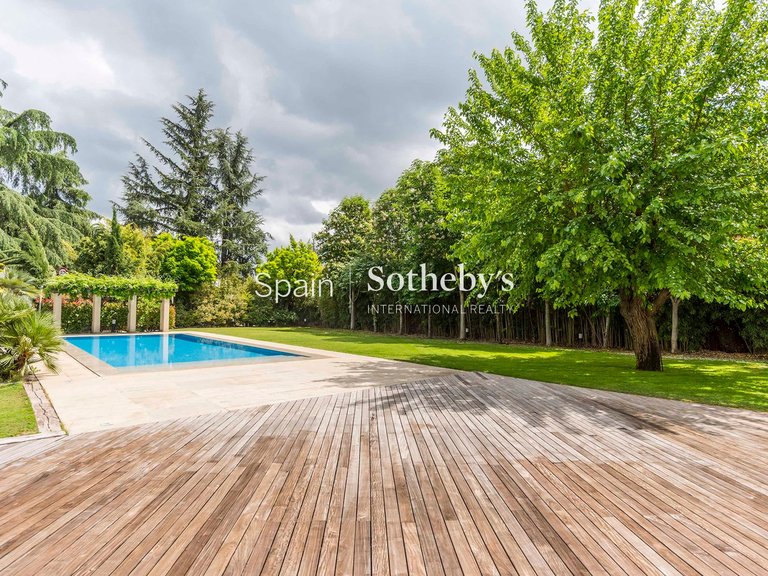 Villa for Rent in Madrid, Madrid 27