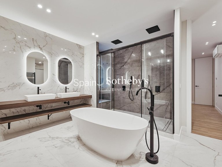 Apartment for Sale in Madrid, Madrid 21