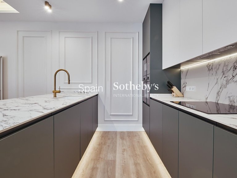 Apartment for Sale in Madrid, Madrid 12