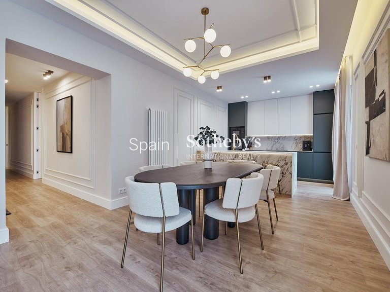 Apartment for Sale in Madrid, Madrid 11