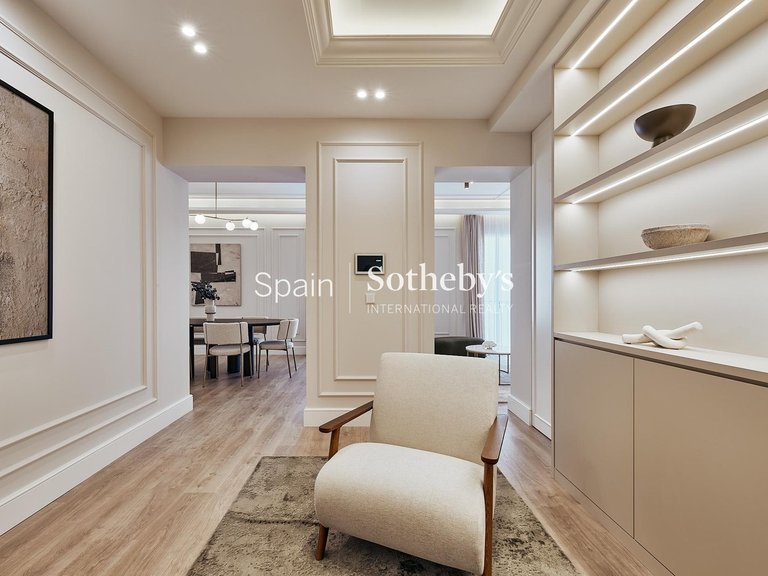 Apartment for Sale in Madrid, Madrid 5