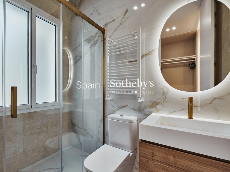 Apartment for Sale in Madrid, Madrid 19