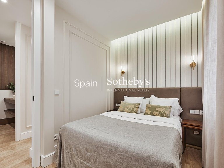 Apartment for Sale in Madrid, Madrid 17