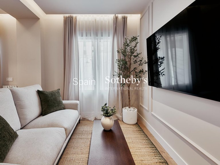 Apartment for Sale in Madrid, Madrid 6
