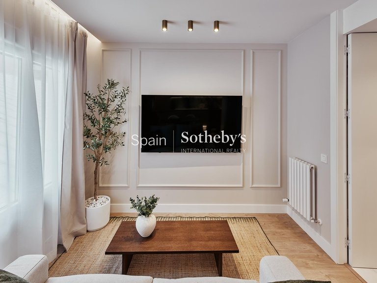 Apartment for Sale in Madrid, Madrid 3