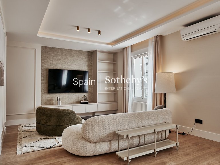 Apartment for Sale in Madrid, Madrid 4