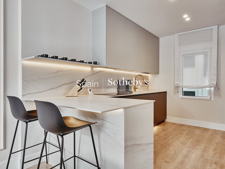 Apartment for Sale in Madrid, Madrid 14