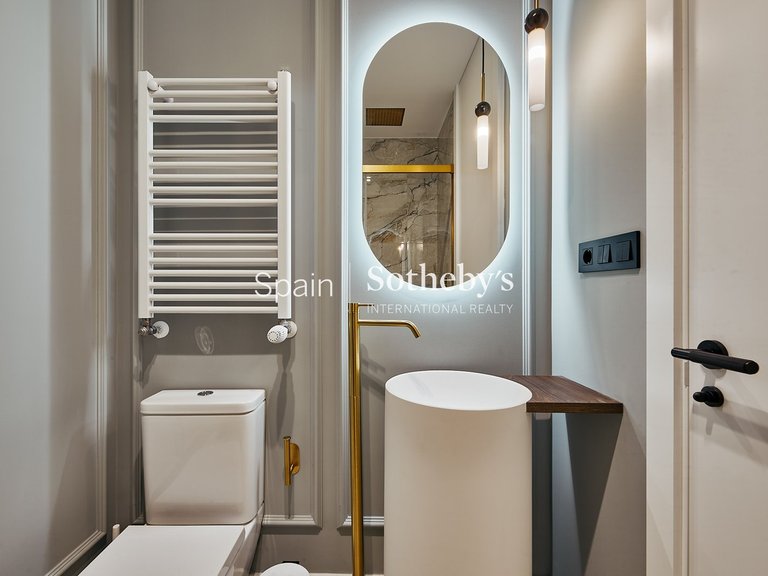 Apartment for Sale in Madrid, Madrid 19